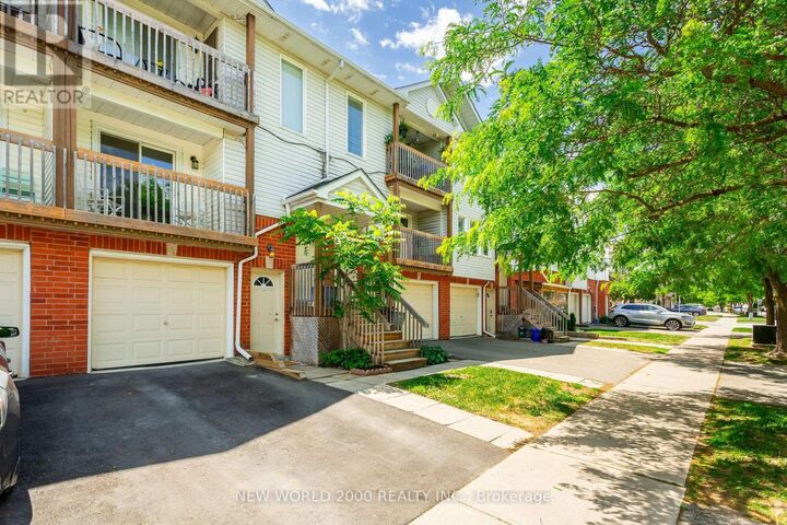 Property Photo:  58 Stewart Maclaren Road 58  ON L7G 5L9 