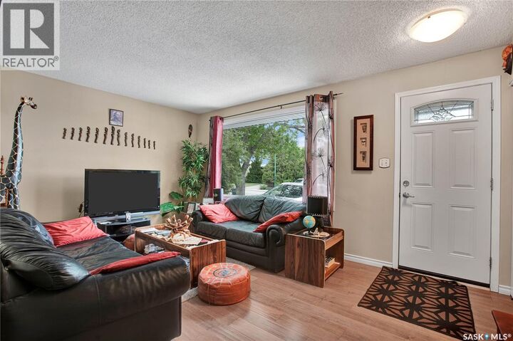 Property Photo: 84 Rita Crescent SK S7N 2L5