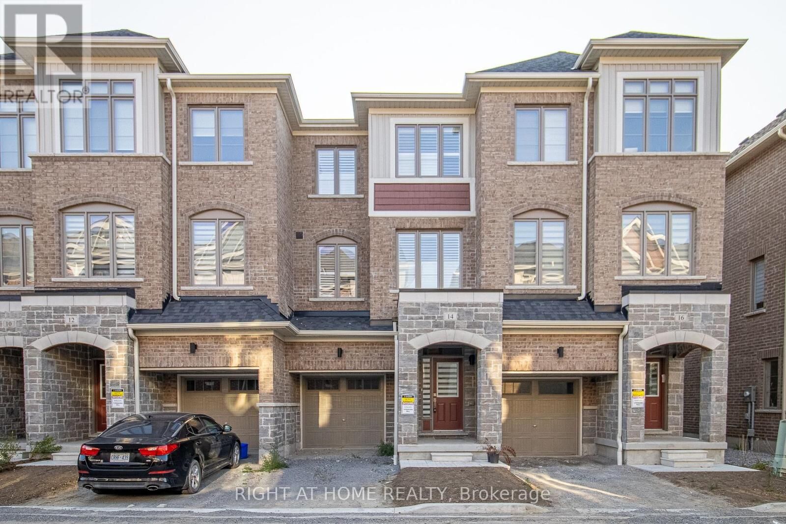 Property Photo: 14 Waterside Way ON L1N 0N1