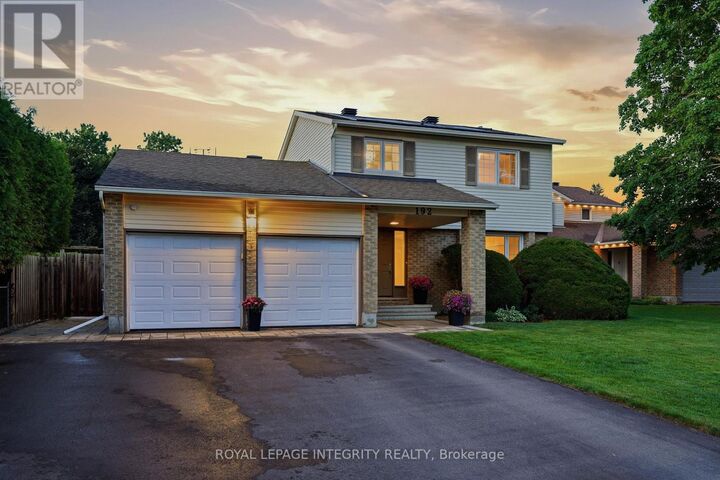 Property Photo:  192 Park Grove Drive  ON K1E 2T1 