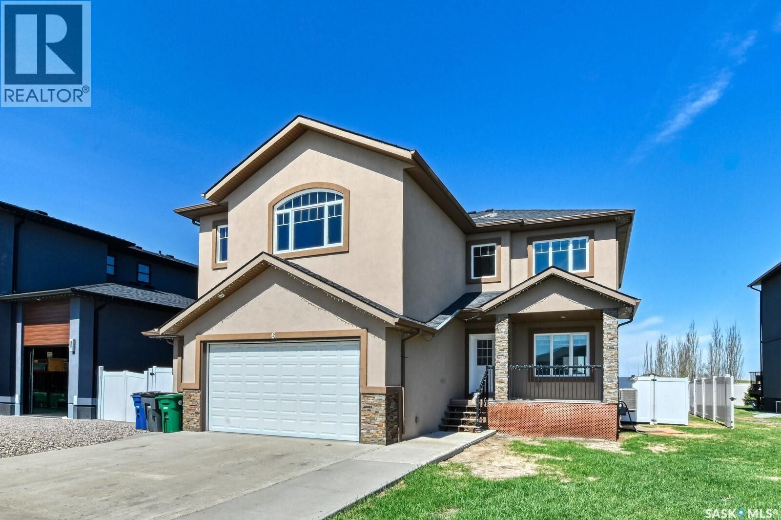 Property Photo:  6 McKenzie Landing  SK S4L 0B2 