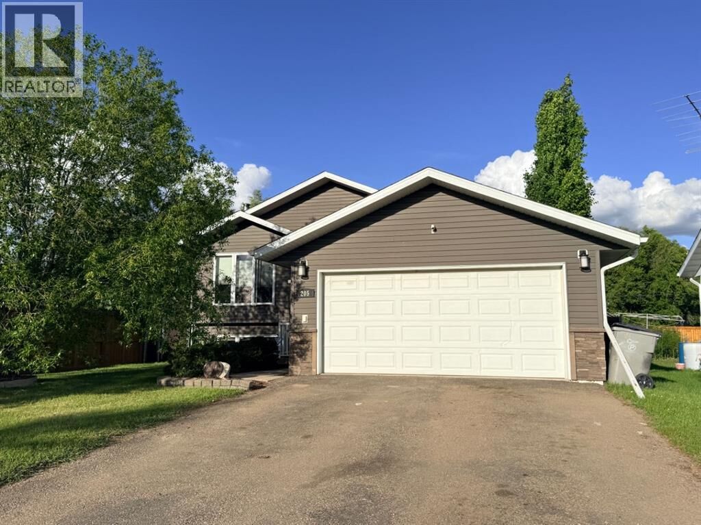 Property Photo:  205 4 Street West  SK S0M 1H0 
