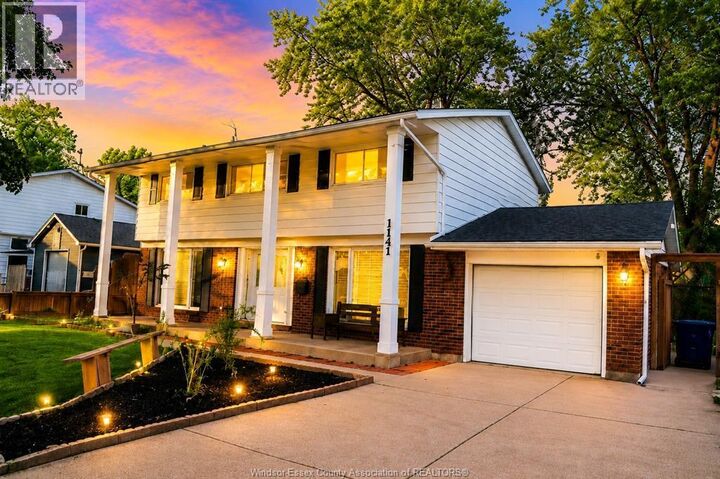 Property Photo:  2688 Jamaica Crescent  ON N9E 2Z2 