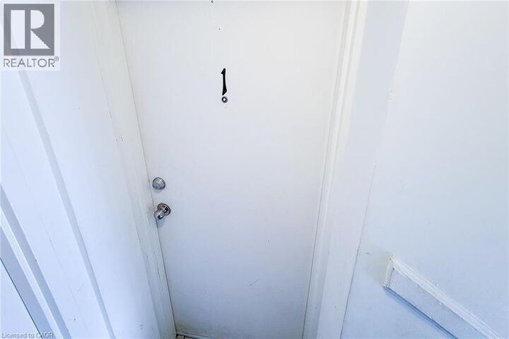 Property Photo:  340 Barton Street East 1  ON L8L 2X7 