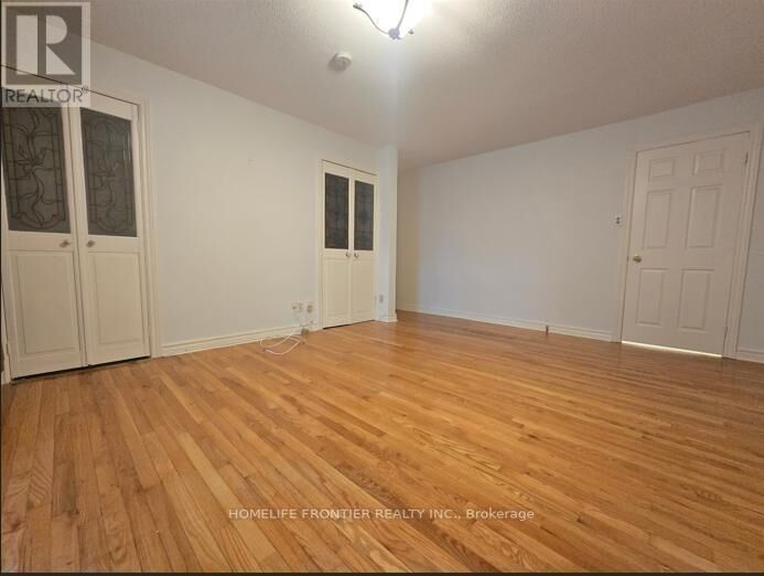 Property Photo: 478 Wilson Heights Boulevard ON M3H 2V5