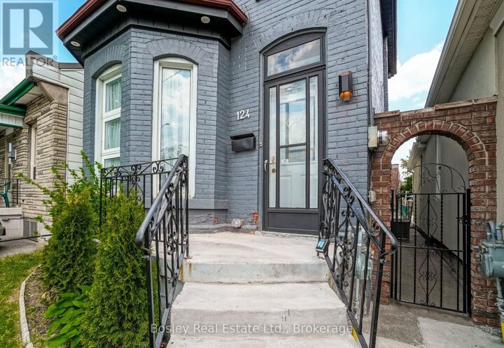 Property Photo: 124 West Avenue North ON L8L 5C3