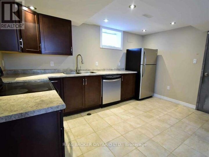Property Photo: 1 Vine Street Bsmt ON L4N 2B1