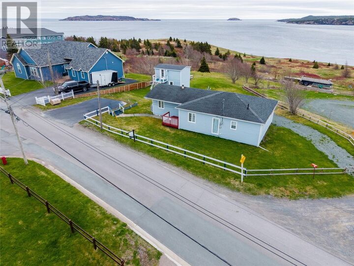 100 Harbour Road — photo 1