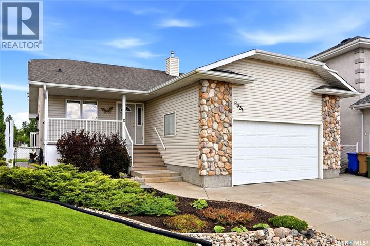 Property Photo: 8034 Knox Place SK S4Y 1G5