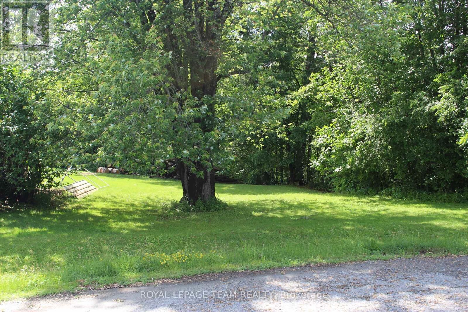 Property Photo:  129 Ward Court  ON K0A 1X0 