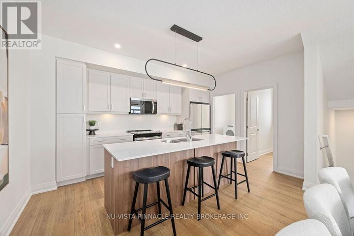 Property Photo:  2605 Kettering Place 4  ON N6M 0G4 