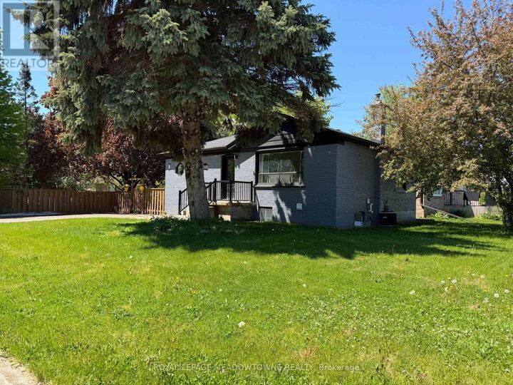 Property Photo: 4 Keats Avenue Main ON L7G 1T4
