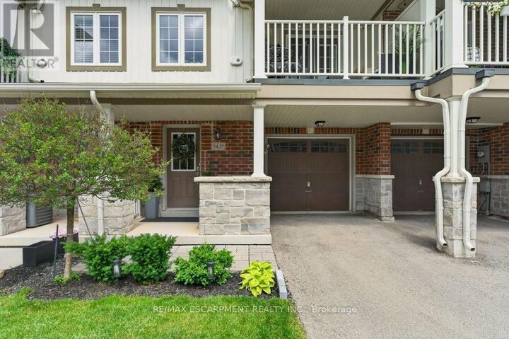 Property Photo:  54 Nisbet Boulevard 37  ON L8B 0Y3 