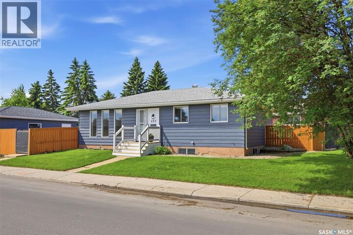 Property Photo:  103 Appleby Drive  SK S7M 4B4 