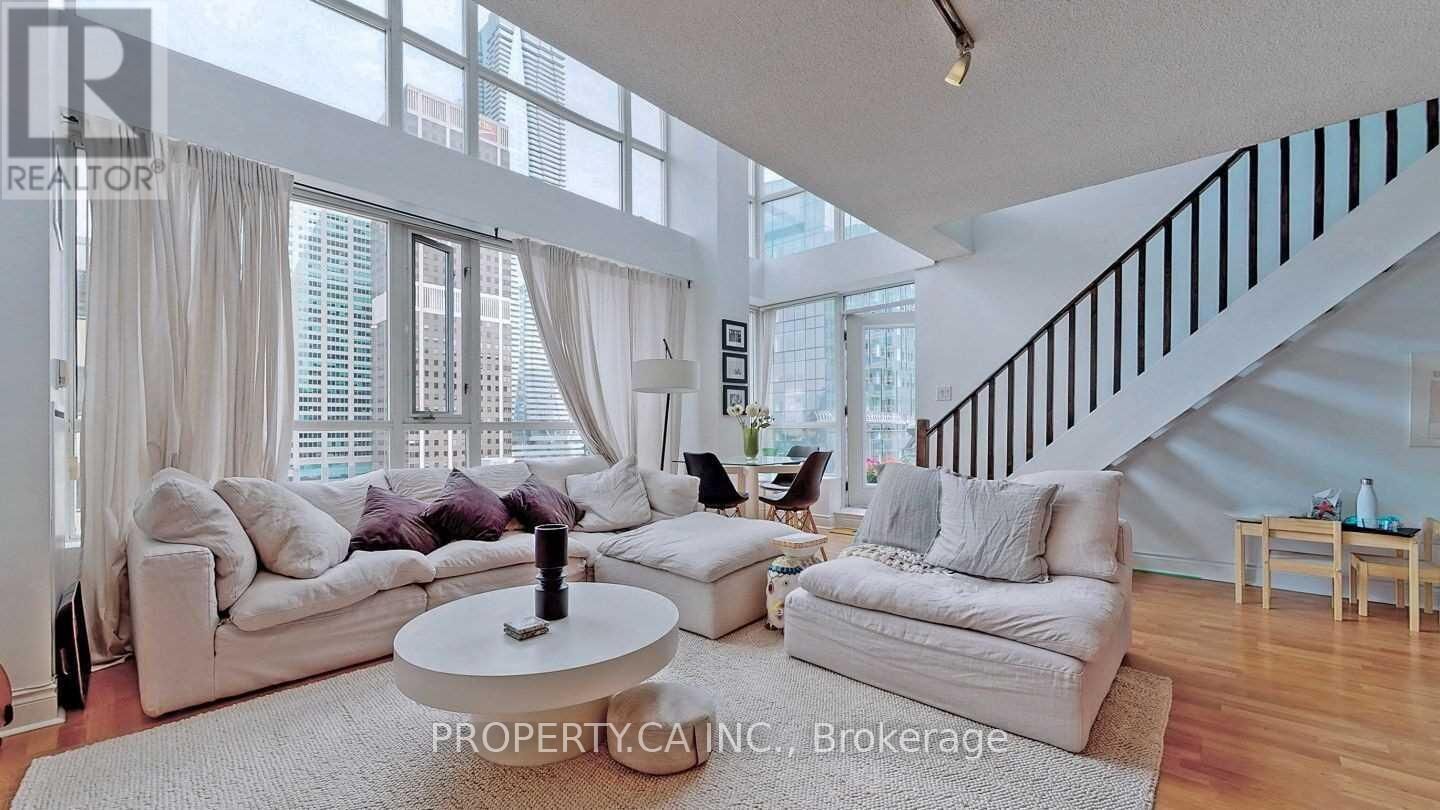 Property Photo: 80 Cumberland Street 1110 ON M5R 3V1