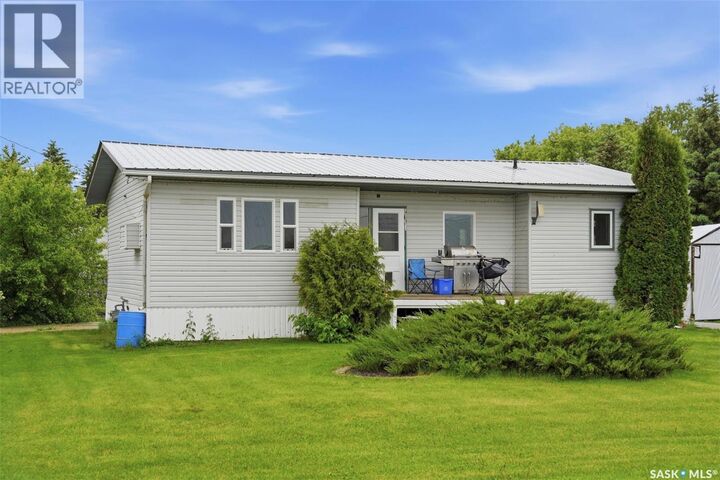 Property Photo:  813 Hoffman Avenue  SK S0K 0S0 