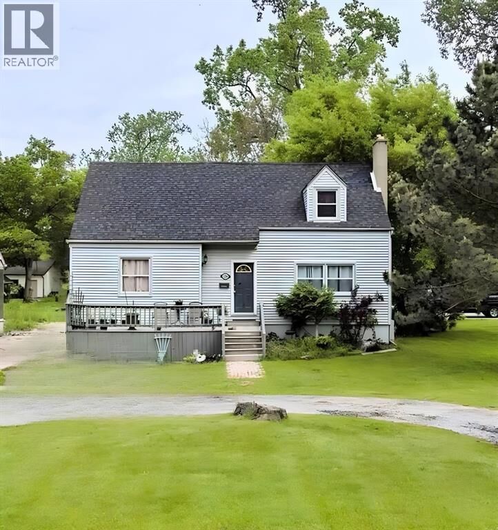 Property Photo:  1254 Lakeshore Road  ON N7S 2L4 