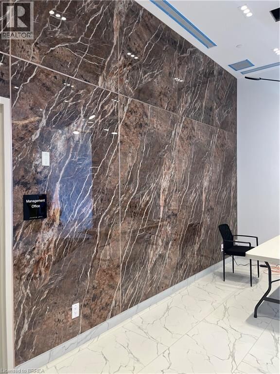 Property Photo: 33 Erie Avenue 1141 ON N3S 2E7