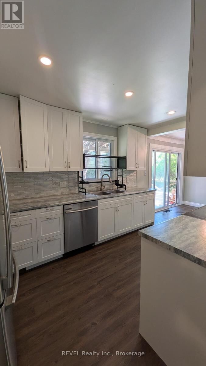 Property Photo: 3204 Saint Paul Avenue Main Floor ON L2J 2M1