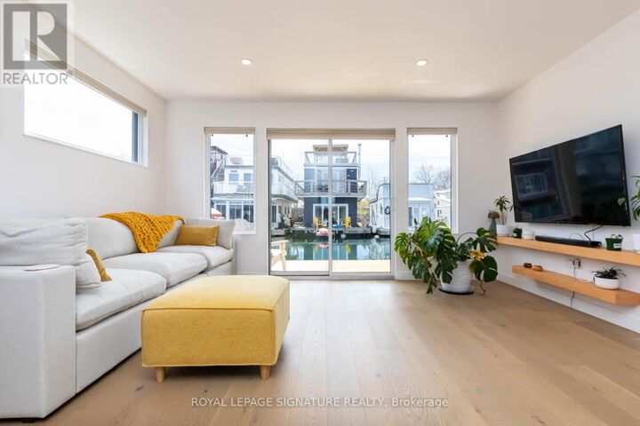 Property Photo: 7 Brimley Road South E65 ON M1M 3W3
