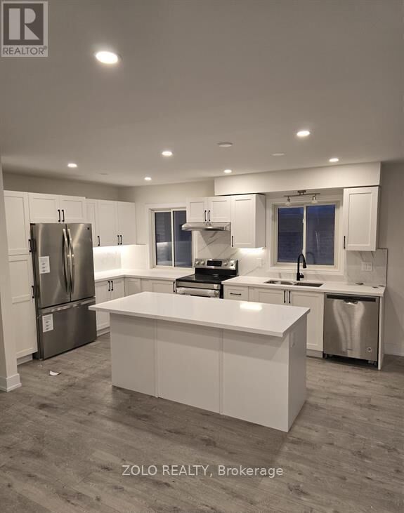 Property Photo:  3 Highcroft Road  ON L4N 2X3 