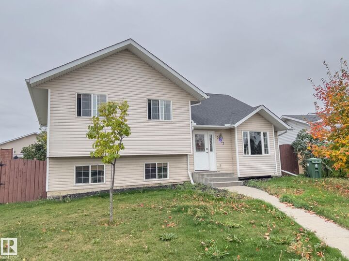 3802 42 Avenue — photo 1