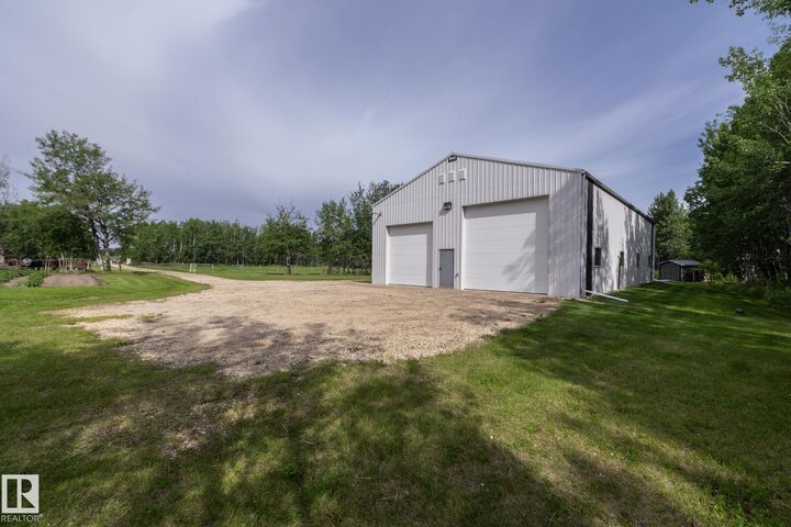 Property Photo:  57511 Range 92 Road  AB T0E 1N0 