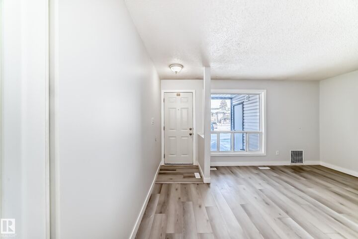 Property Photo:  1503 Mill Woods Road NW 23  AB T6L 4C2 