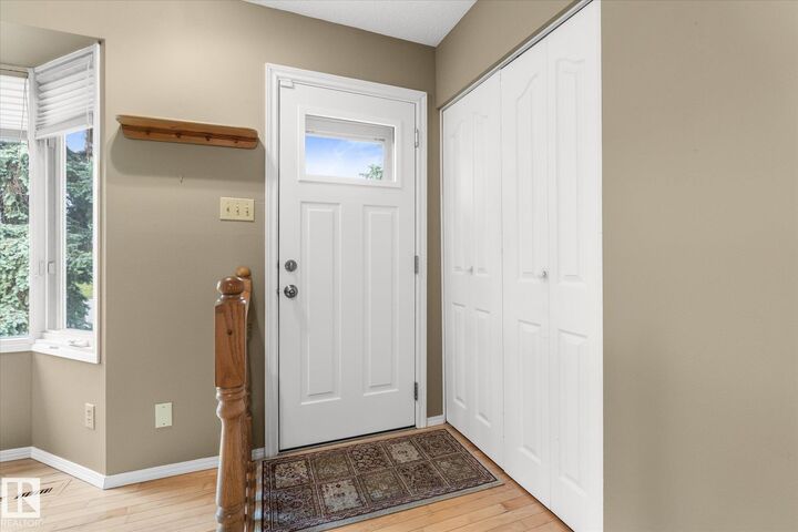 Property Photo:  5927 138 Avenue NW  AB T5A 1E4 
