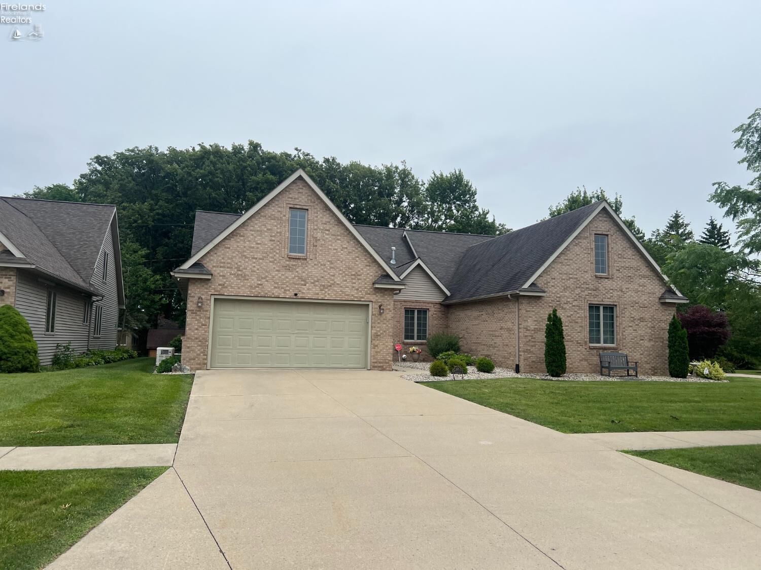 Property Photo:  897 Busdeker Lane  OH 43431 