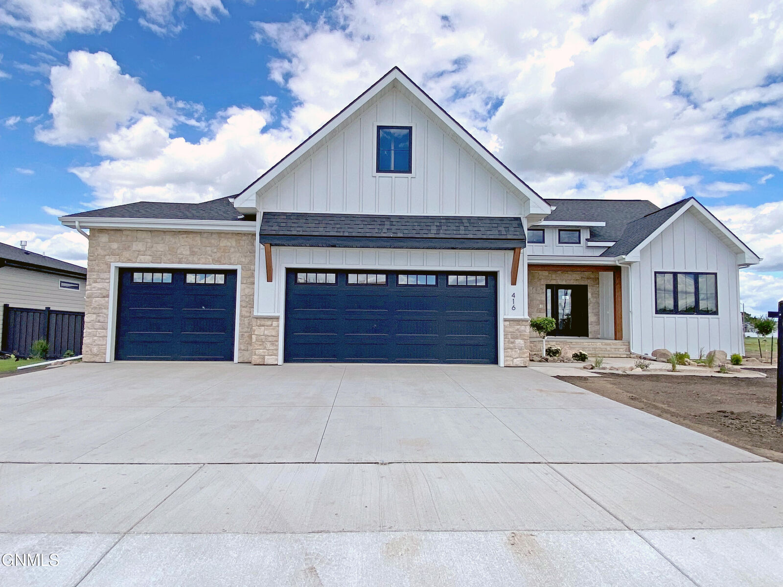 Property Photo: 416 Kamrose Drive ND 58504