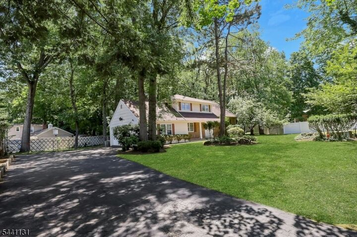 Property Photo: 281 Rivara Ct NJ 07450