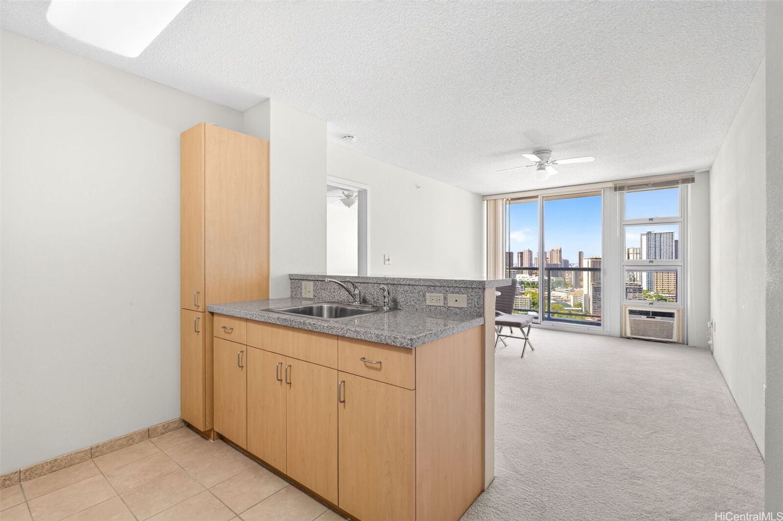 Property Photo:  1315 Kalakaua Avenue 2410  HI 96826 