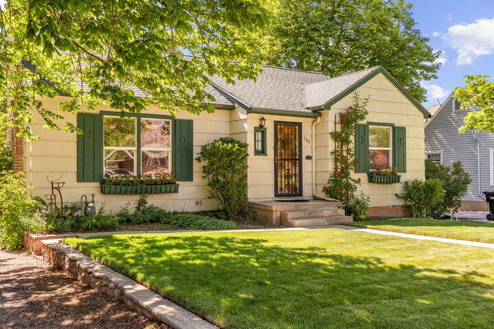 Property Photo: 384 S 300 W UT 84720