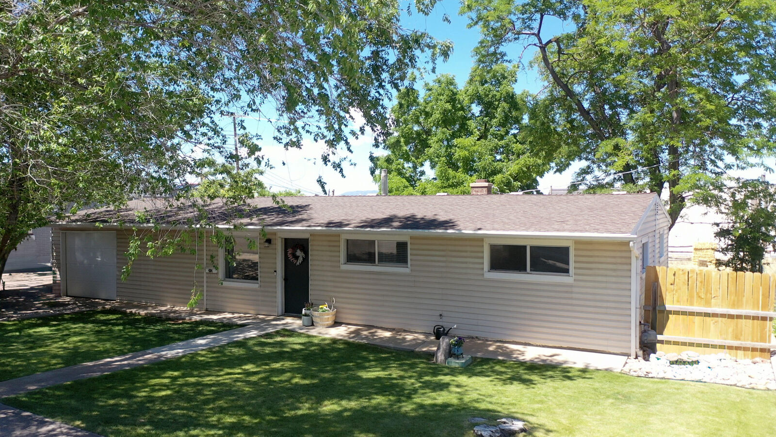 Property Photo: 484 S 75 E UT 84720