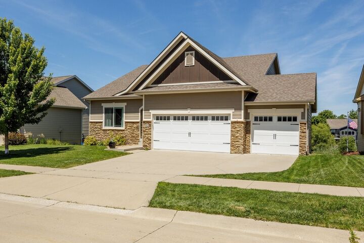 Property Photo:  255 Abigail Lane  IA 50263 