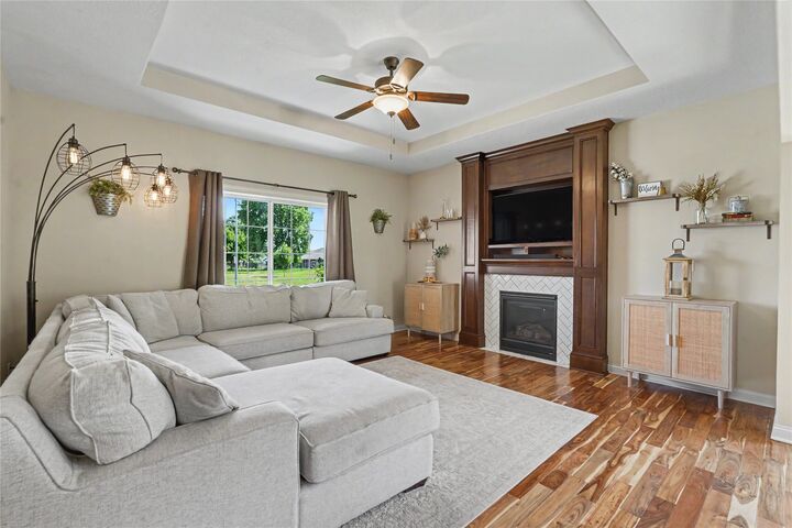 Property Photo:  1488 Marina Cove Drive  IA 50226 
