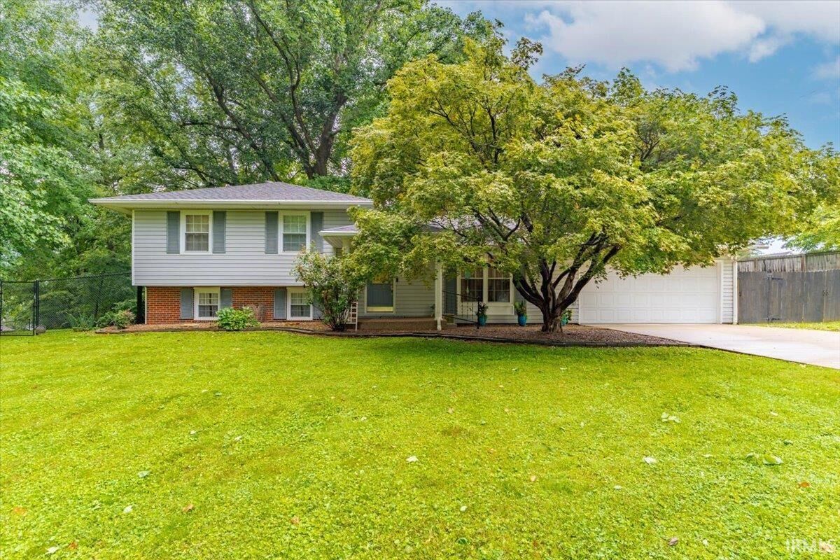 Property Photo: 7055 Sharon Road IN 47630