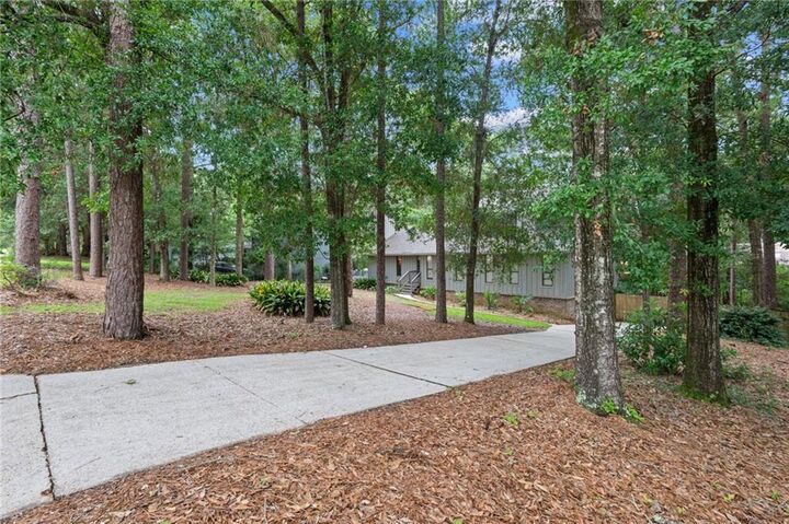 Property Photo: 6501 Sugar Creek Drive S AL 36695