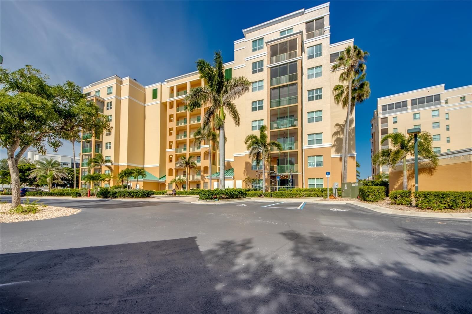 Property Photo: 2090 Matecumbe Key Road 1202 FL 33955