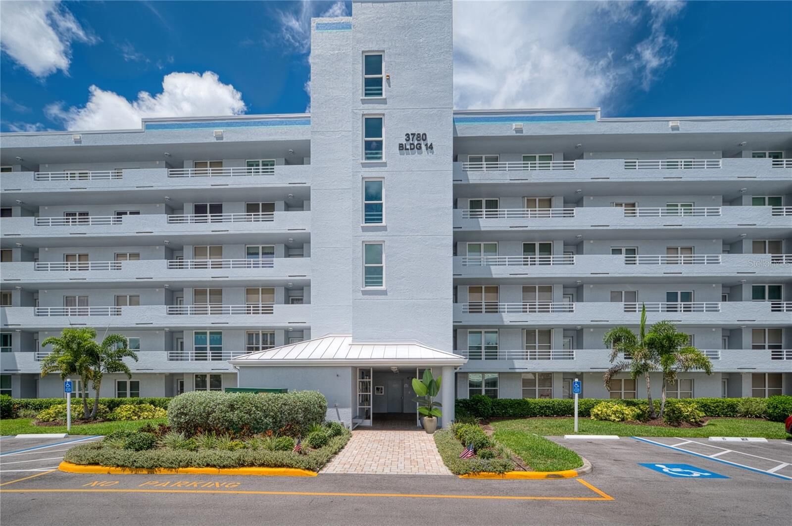 Property Photo:  3780 Pinebrook Circle 504  FL 34209 
