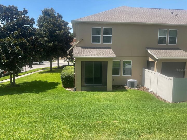 Property Photo: 1383 Glenleigh Drive FL 34761