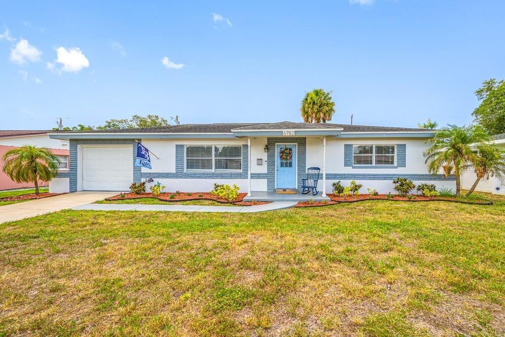 Property Photo: 6752 31st Terrace N FL 33710