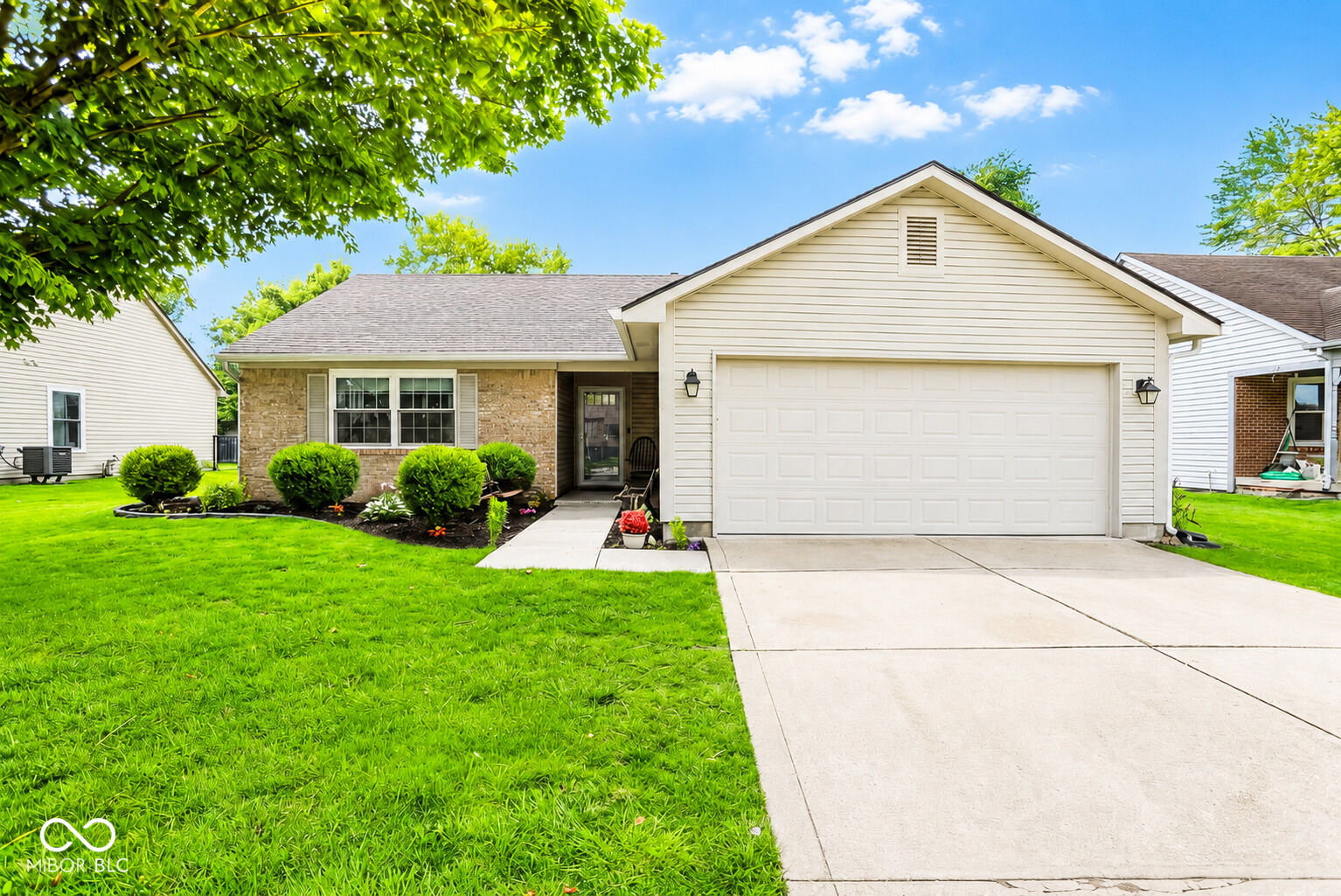 Property Photo:  4331 Tarragon Drive  IN 46237 