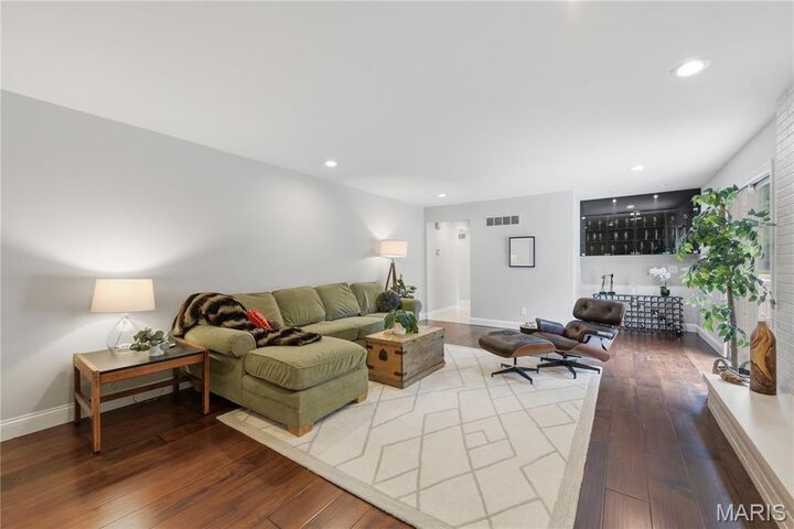 Property Photo:  12142 Royal Valley Drive  MO 63141 