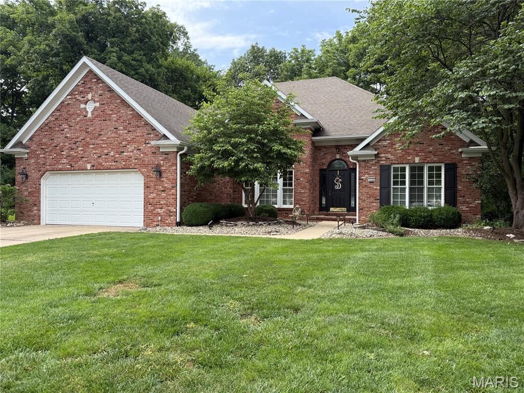 Property Photo:  1722 Seminole Lane  IL 62035 