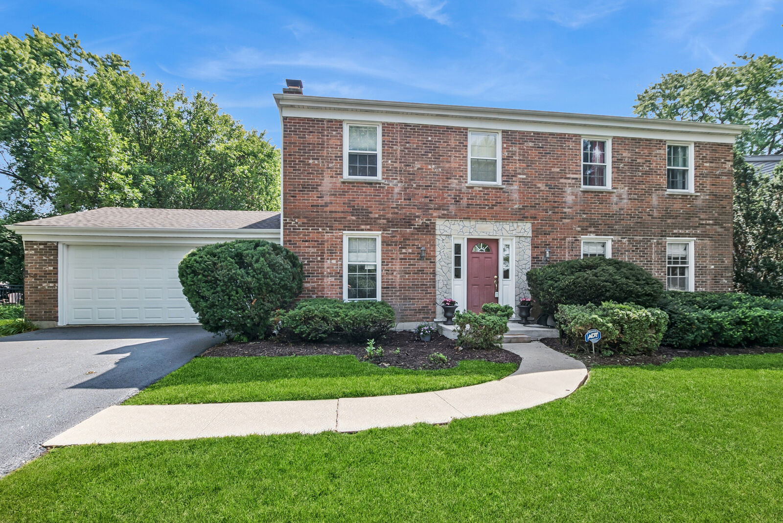 Property Photo:  3933 Cumnor Road  IL 60515 
