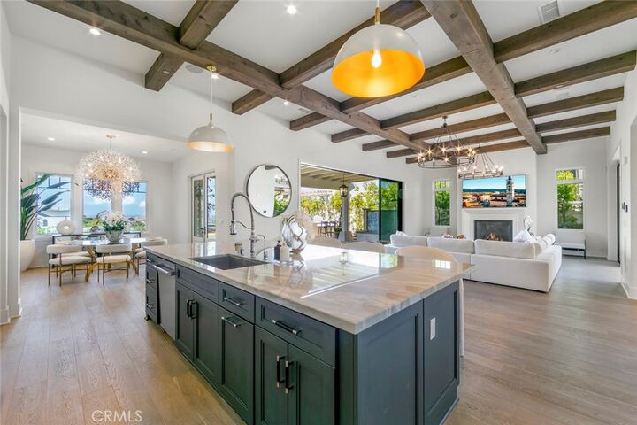Property Photo:  5 Rancho Elastico  CA 90274 