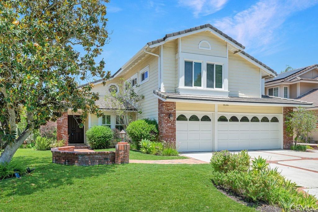 Property Photo:  11 Pinewood Drive  CA 92679 