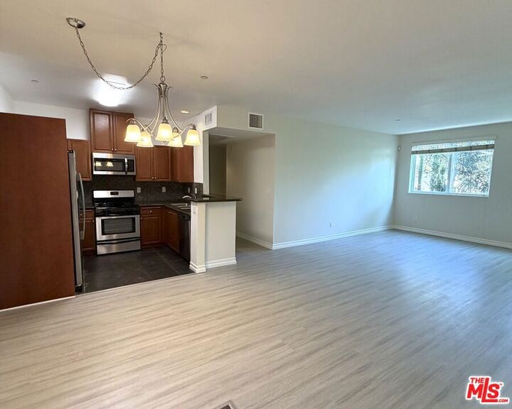 Property Photo:  13941 Sherman Way 201  CA 91405 